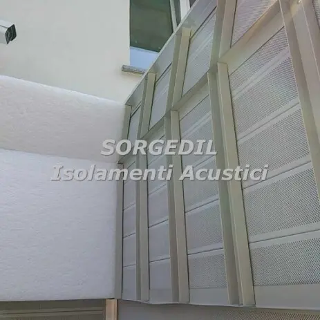 Silenzio Assicurato: Protezioni Insonorizzanti per Impianti