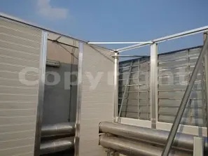 Giardino Sereno: Pannelli Fonoassorbenti Esterni per un'Oasi di Tranquillità