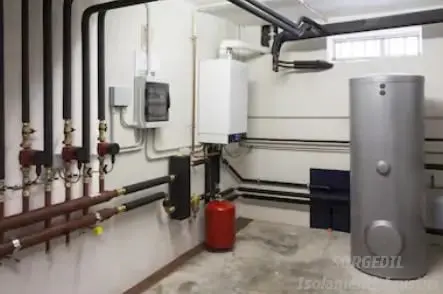 Migliora il comfort dei residenti in un condominio insonorizzando l’autoclave con soluzioni tecniche per ridurre il rumore delle pompe e delle vibrazioni.