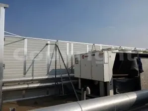 Giardino Zen: Pannelli Fonoassorbenti per un'Atmosfera Tranquilla