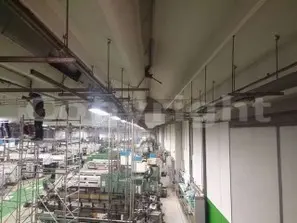 Contesto Acustico Inadeguato Prima dei Pannelli Antiriverbero a Soffitto<br /><br />