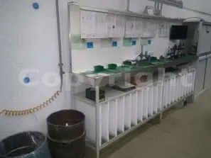 Correzione Acustica per Banco di Lavoro con Pannelli Fonoassorbenti<br /><br />