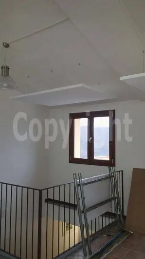 Installazione di Isole Fonoassorbenti in Ambiente con Finestre<br /><br />